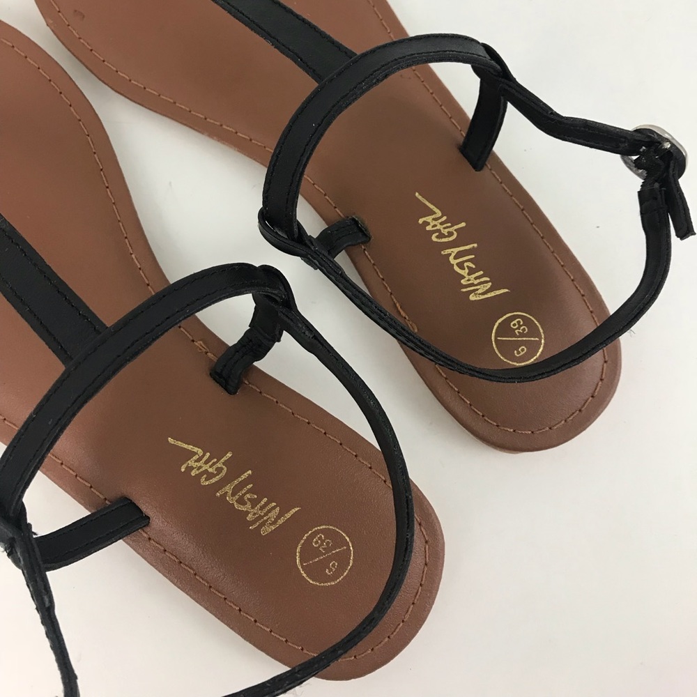Nasty Gal Black Sandals T-strap 9 - Picture 3 of 4